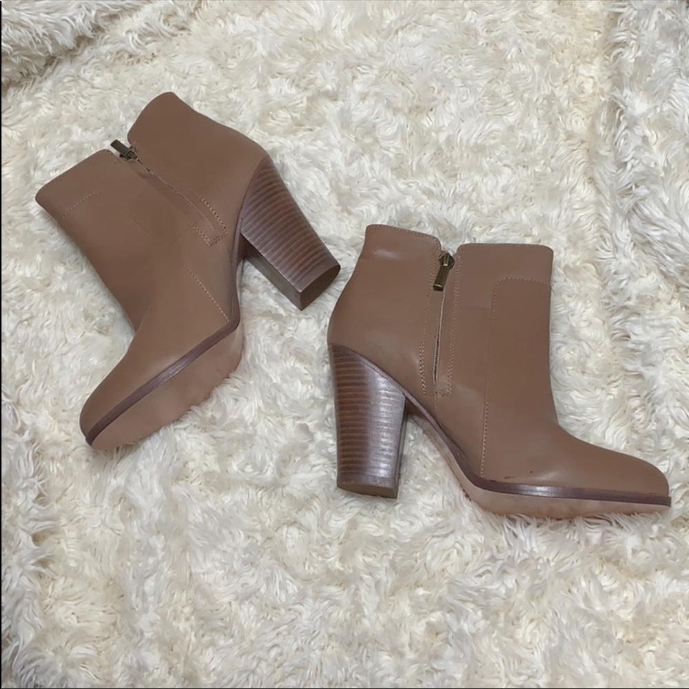 Pour La Victoire Boots-“ROCKER” booties -tan-NWOT-Great & Sexy - Picture 8 of 15